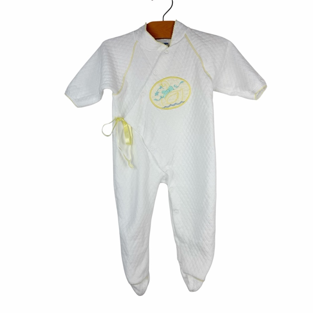 Vintage Hush-a-Bye Quilted Footed Sleeper White Yellow Swan Size 6-12 Months